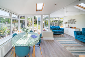 GARDEN ROOM- click for photo gallery